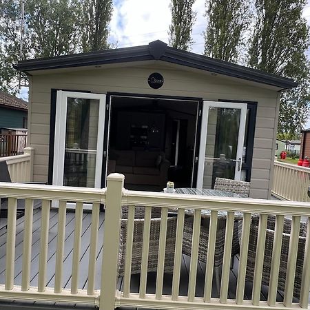 Family Fun Getaway Holiday Home ノーザンプトン エクステリア 写真